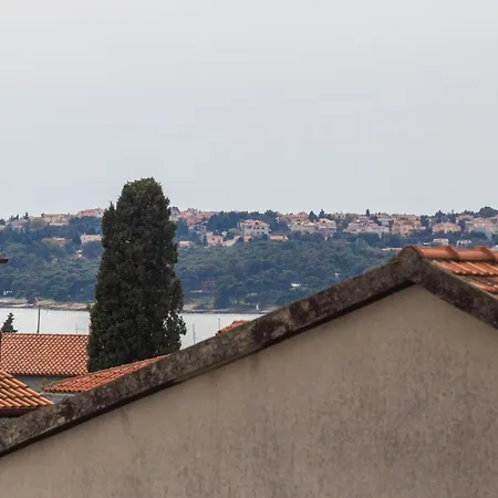 Sabijan With A Sea View 아파트