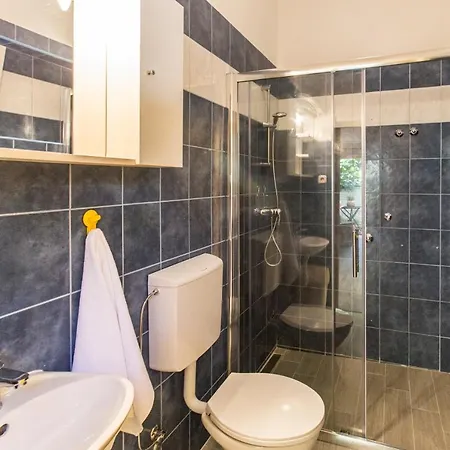 Appartement Sabijan With A Sea View
